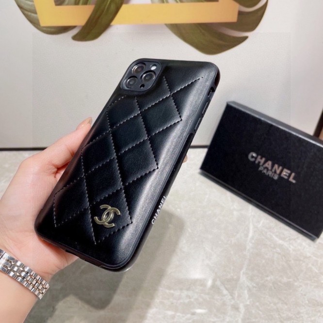 Chanel シャネル・iPhone 携帯クラシッントケース