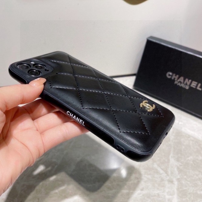 Chanel シャネル・iPhone 携帯クラシッントケース