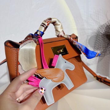 Hermes エルメス 2424mini☆  ショルダーバッグ 手提げ袋 肩掛け Hermes エルメス 2424mini☆  ショルダーバッグ 手提げ袋 肩掛け
