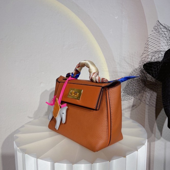 Hermes エルメス 2424mini☆  ショルダーバッグ 手提げ袋 肩掛け