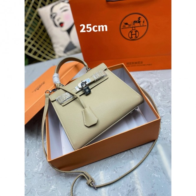 Hermes エルメス ☆ 2021年最新なクラシックな Kelly ショルダーバッグ 手提げ袋 肩掛け