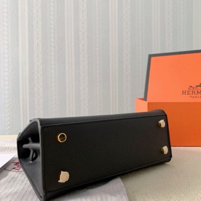 Hermes エルメス ☆ 2021年最新なクラシックな Kelly ショルダーバッグ 手提げ袋 肩掛け