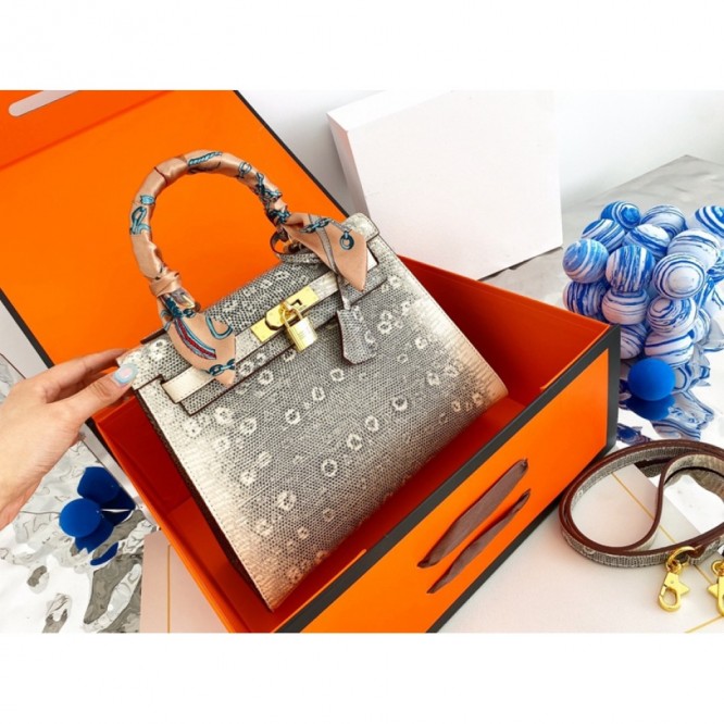 Hermes エルメス ☆ 2021年最新なクラシックな Kelly ショルダーバッグ 手提げ袋 肩掛け