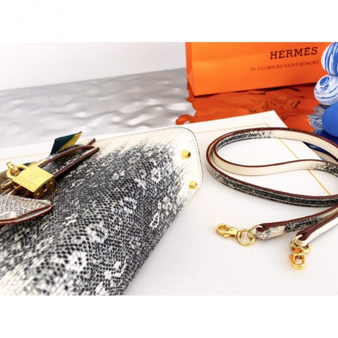 Hermes エルメス ☆ 2021年最新なクラシックな Kelly ショルダーバッグ 手提げ袋 肩掛け
