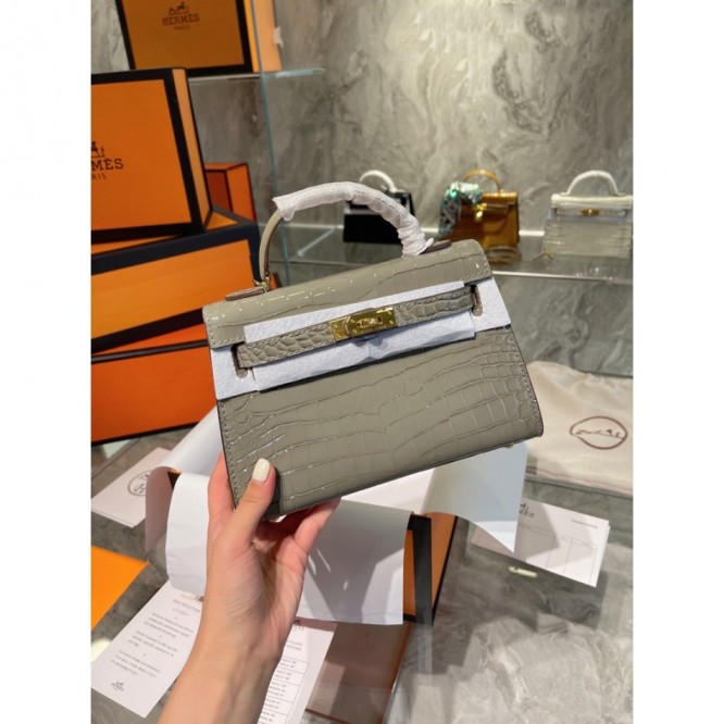 Hermes エルメス ☆ 2021年最新なクラシックな Kelly ショルダーバッグ 手提げ袋 肩掛け