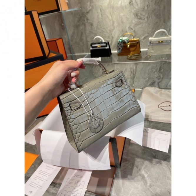Hermes エルメス ☆ 2021年最新なクラシックな Kelly ショルダーバッグ 手提げ袋 肩掛け