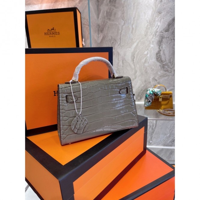 Hermes エルメス ☆ 2021年最新なクラシックな Kelly ショルダーバッグ 手提げ袋 肩掛け