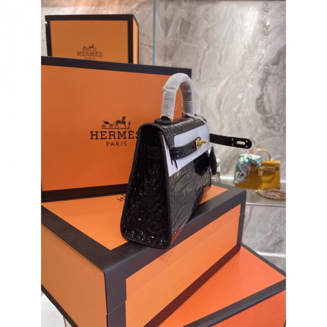 Hermes エルメス ☆ 2021年最新なクラシックな Kelly ショルダーバッグ 手提げ袋 肩掛け