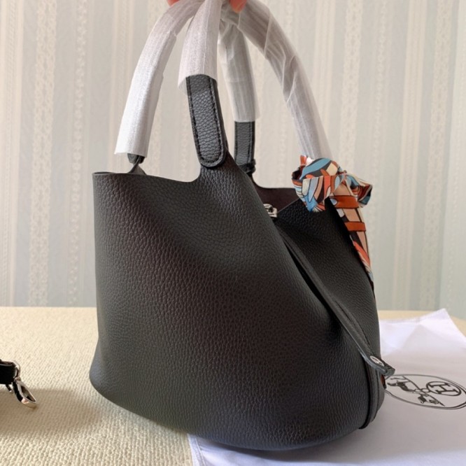 Hermes エルメス ☆ 2021年最新なクラシックな Picotin 15 手提げ袋 肩掛け