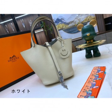 Hermes エルメス ☆ 2021年最新なクラシックな Picotin 18 手提げ袋 Hermes エルメス ☆ 2021年最新なクラシックな Picotin 18 手提げ袋