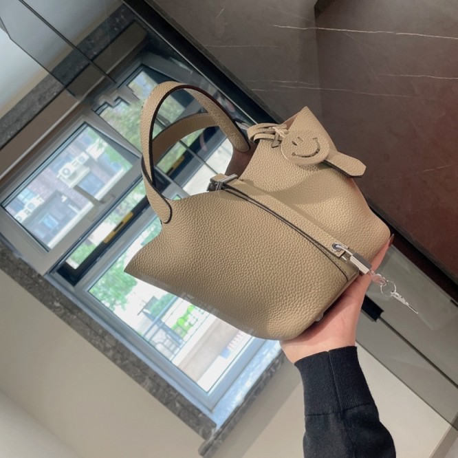 Hermes エルメス ☆ 2021年最新なクラシックな Picotin 18 手提げ袋
