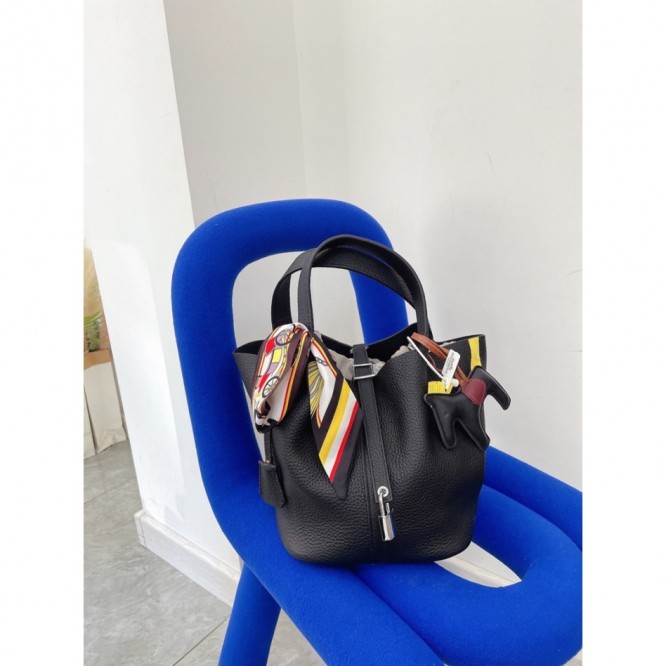 Hermes エルメス ☆ 2021年最新なクラシックな Picotin 18 手提げ袋