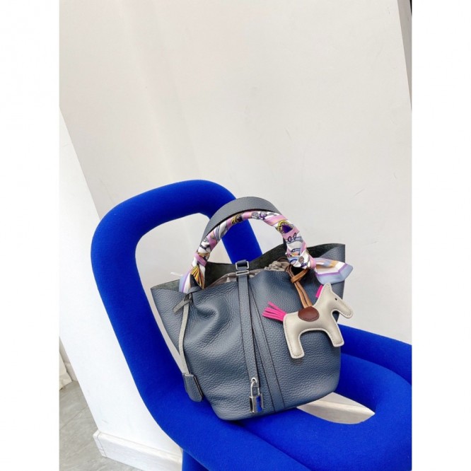 Hermes エルメス ☆ 2021年最新なクラシックな Picotin 18 手提げ袋