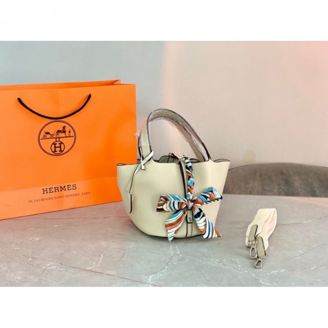 Hermes エルメス ☆ 2021年最新なクラシックな Picotin 18 手提げ袋 肩掛け