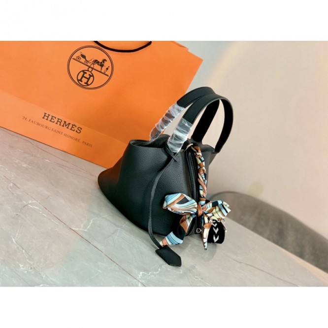 Hermes エルメス ☆ 2021年最新なクラシックな Picotin 18 手提げ袋 肩掛け