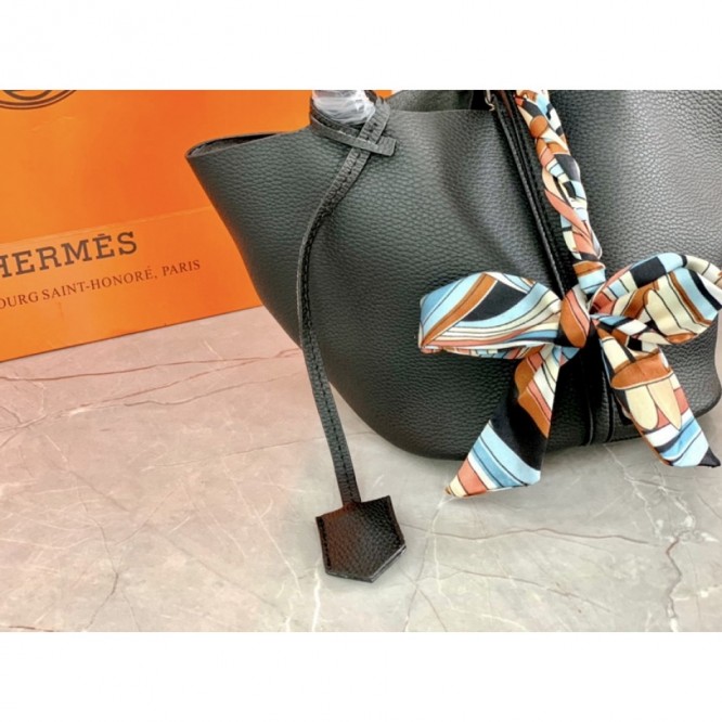 Hermes エルメス ☆ 2021年最新なクラシックな Picotin 18 手提げ袋 肩掛け