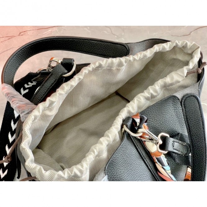 Hermes エルメス ☆ 2021年最新なクラシックな Picotin 18 手提げ袋 肩掛け