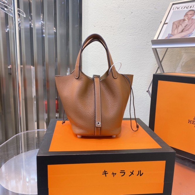 Hermes エルメス ☆ 2021年最新なクラシックな Picotin 20 手提げ袋