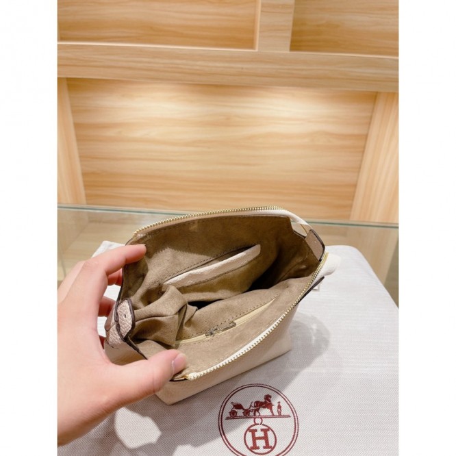 Hermes エルメス ☆ 2021年最新なクラシックな Picotin 20 手提げ袋