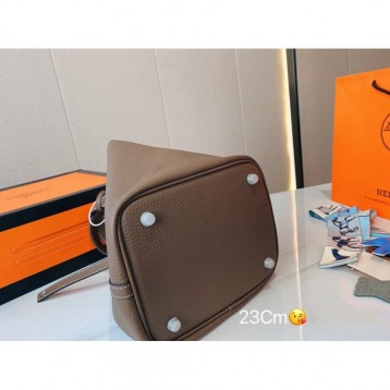 Hermes エルメス ☆ 2021年最新なクラシックな Picotin 23 手提げ袋 Hermes エルメス ☆ 2021年最新なクラシックな Picotin 23 手提げ袋