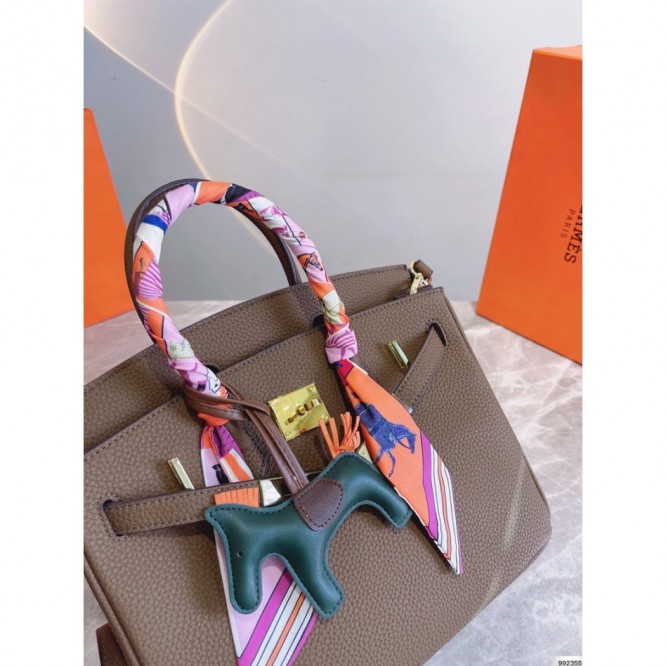 Hermes エルメス ☆ 2021年最新なクラシックな ショルダーバッグ 手提げ袋 肩掛け
