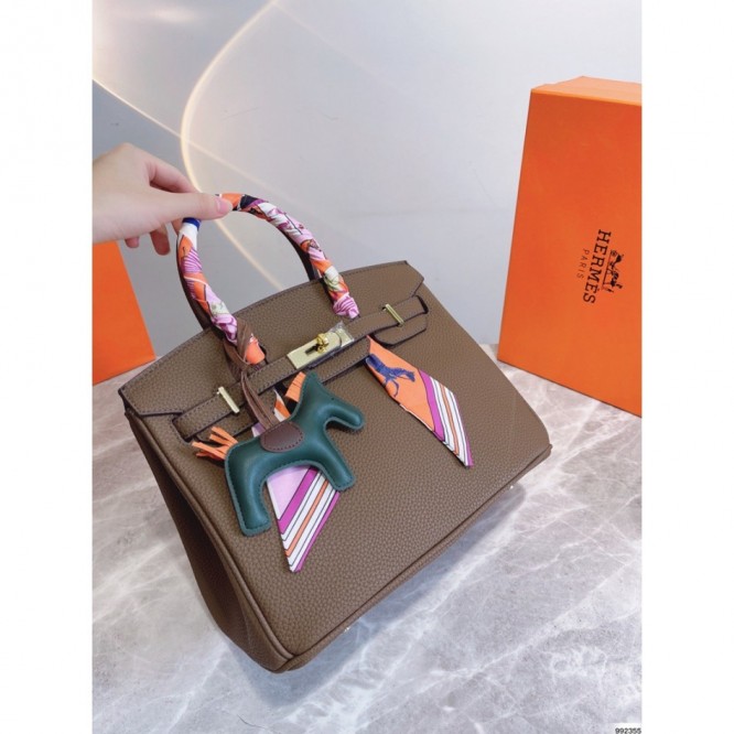 Hermes エルメス ☆ 2021年最新なクラシックな ショルダーバッグ 手提げ袋 肩掛け