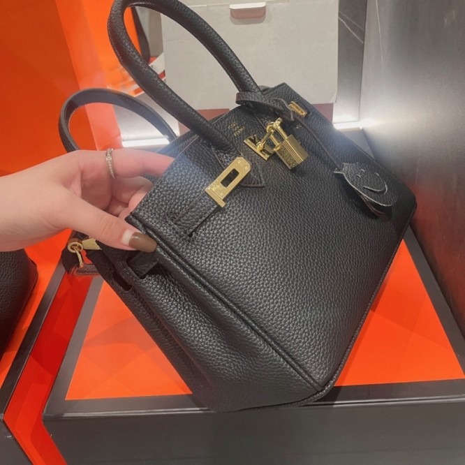 Hermes エルメス ☆ 2021年最新なクラシックな birkin ショルダーバッグ 手提げ袋 肩掛け