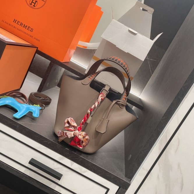 Hermes エルメス ☆ 2021年最新なクラシックな 手提げ袋