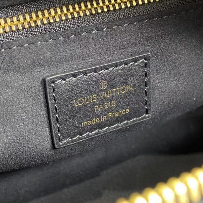 LOUIS VUITTON M45393 プティット・マル スープル
