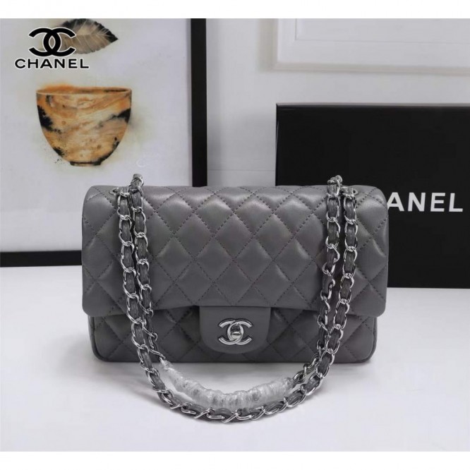 Chanel シャネル 大きなクラシックなハンドバッグ