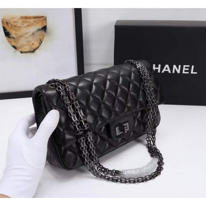 Chanel シャネル 大きなクラシックなハンドバッグ