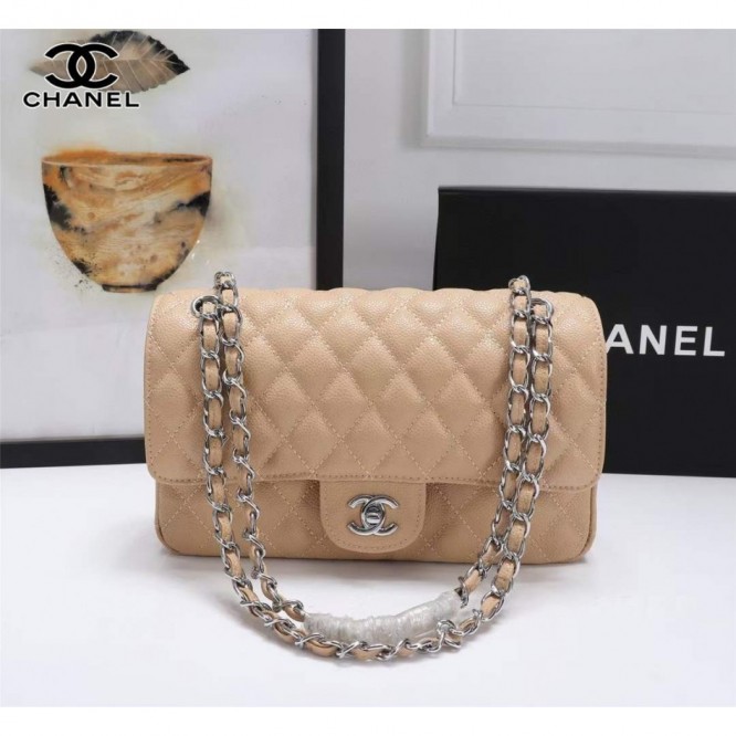 Chanel シャネル 大きなクラシックなハンドバッグ