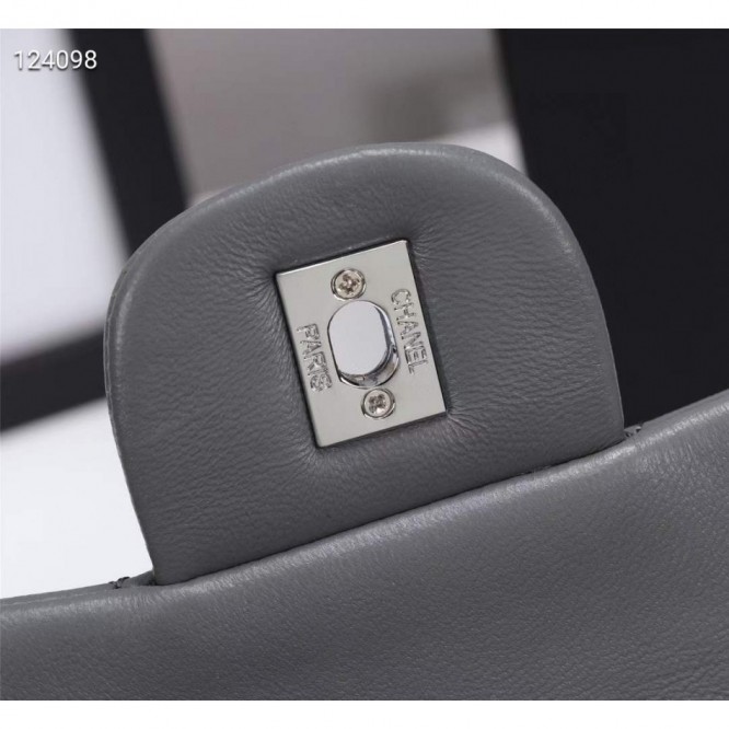 Chanel シャネル 大きなクラシックなハンドバッグ