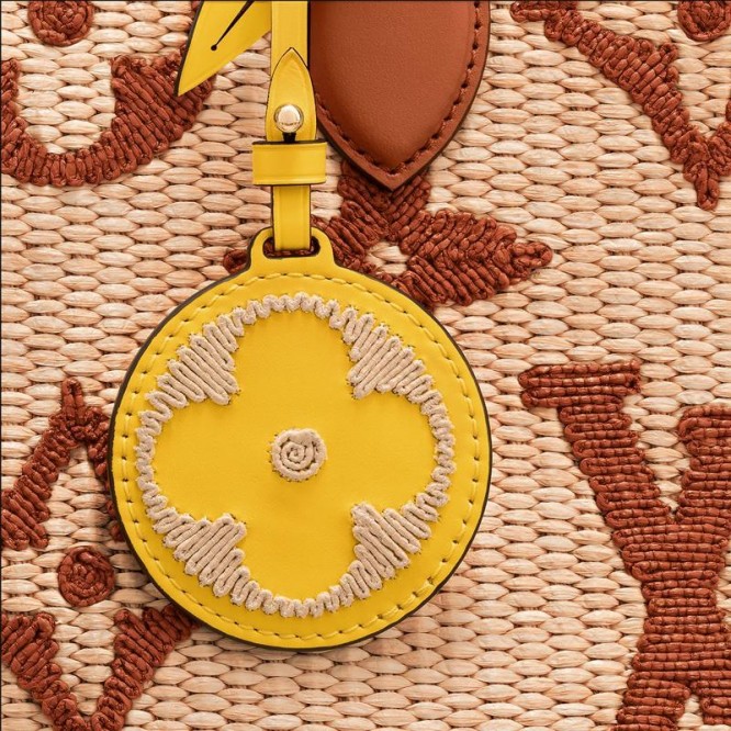 LOUIS VUITTON オンザゴー MM M57707