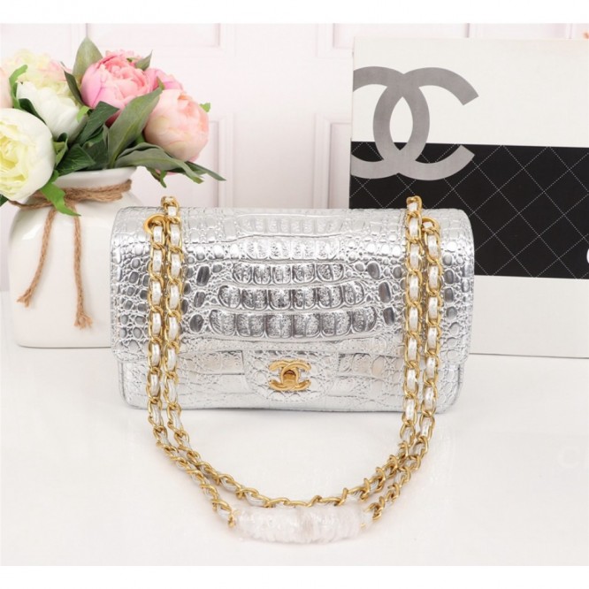 【CHANEL】 フラップバッグ ラムスキン ク