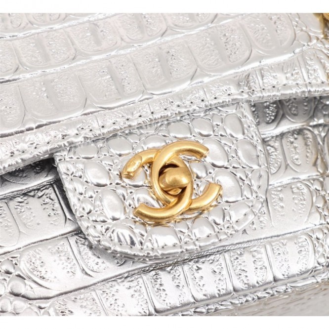【CHANEL】 フラップバッグ ラムスキン ク
