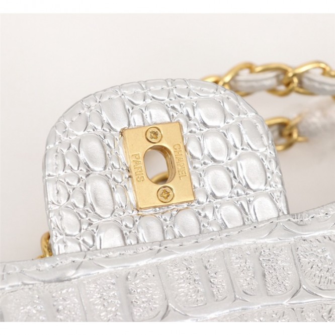 【CHANEL】 フラップバッグ ラムスキン ク