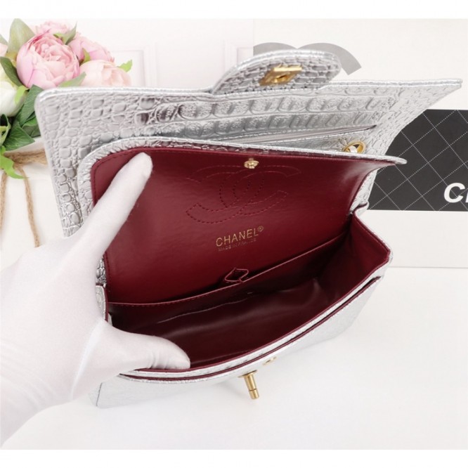 【CHANEL】 フラップバッグ ラムスキン ク