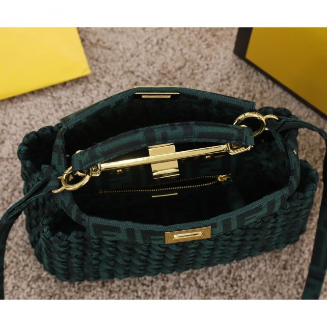 FENDI フェンディ なクラシックな ショルダーバッグハンドバッグ