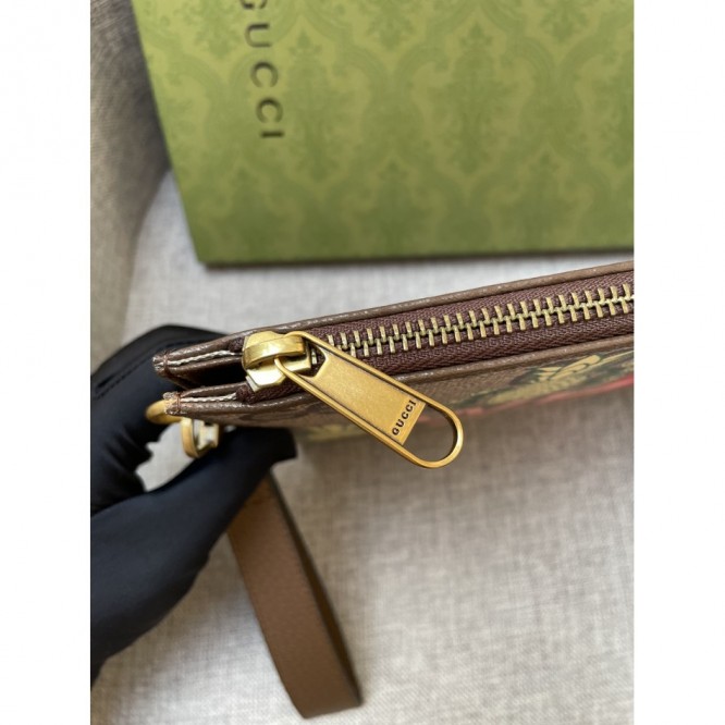新作【GUCCI】グッチパイナップルケース673248