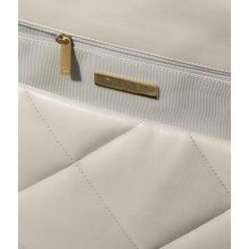 CHANEL 19 マキシ ハンドバッグ