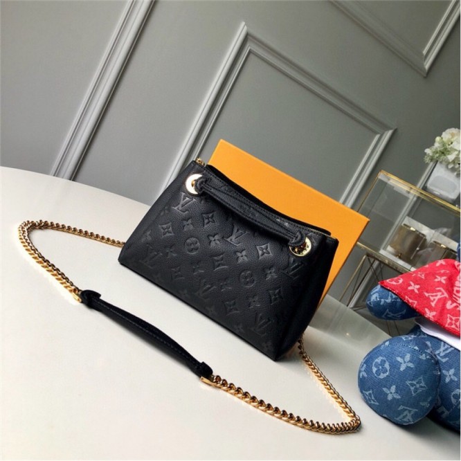Louis Vuitton M43748 SURÈNE BB 