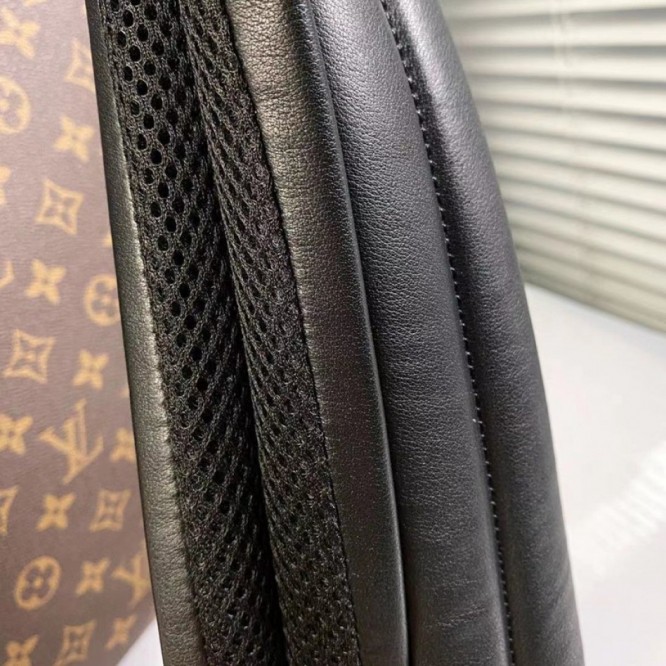 LOUIS VUITTON M45349  ジョッシュ NV