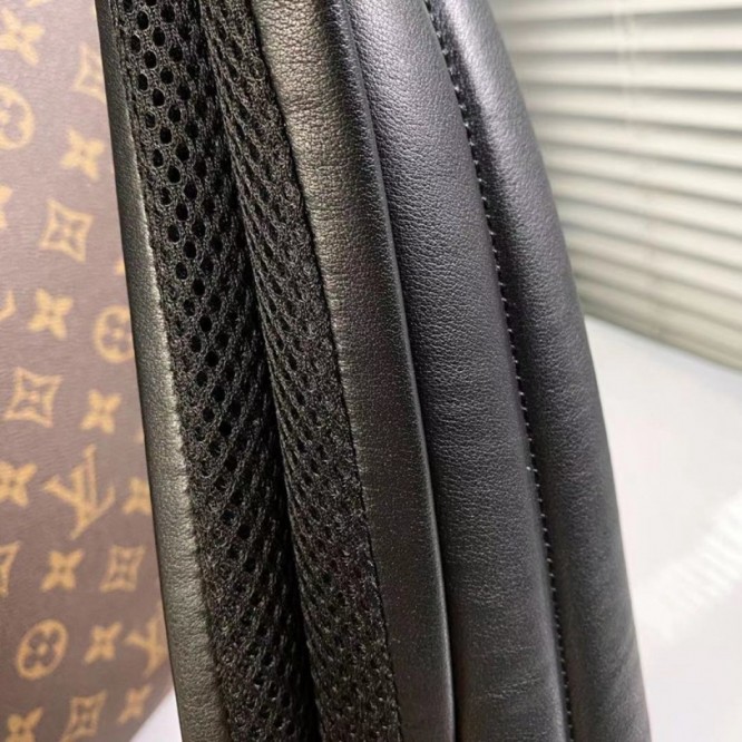 LOUIS VUITTON M45349  ジョッシュ NV