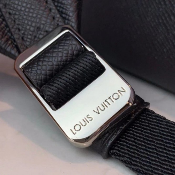 LOUIS VUITTON M30258  アレックス・バックパック