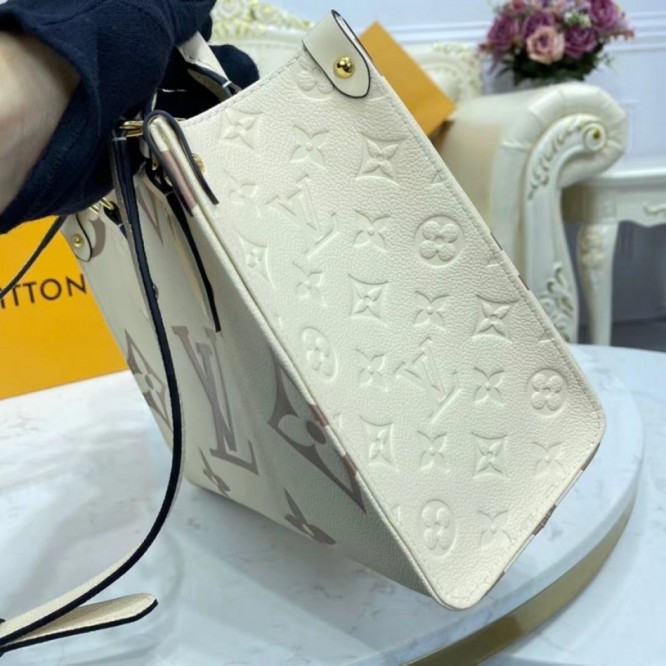 LOUIS VUITTON M45654  オンザゴー PM