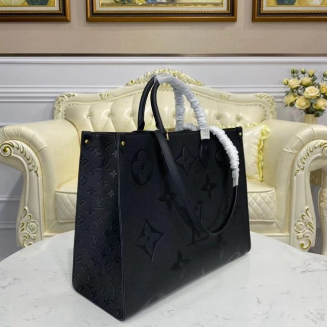 LOUIS VUITTON M44925  オンザゴー GM