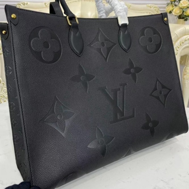 LOUIS VUITTON M44925  オンザゴー GM