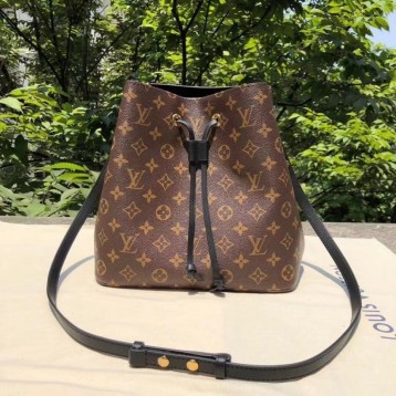 LOUIS VUITTON M44020  ネオノエ LOUIS VUITTON M44020  ネオノエ