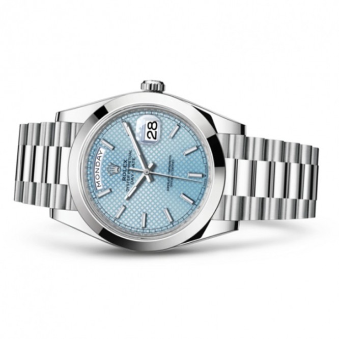 228206 デイデイト 40 オイスター、40 mm、プラチナ
